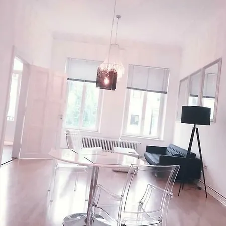 Fourtytwo Citysuite Apartment *